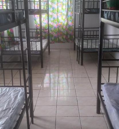 パペーテ Ravehei Smile Bed & Breakfast エクステリア 写真